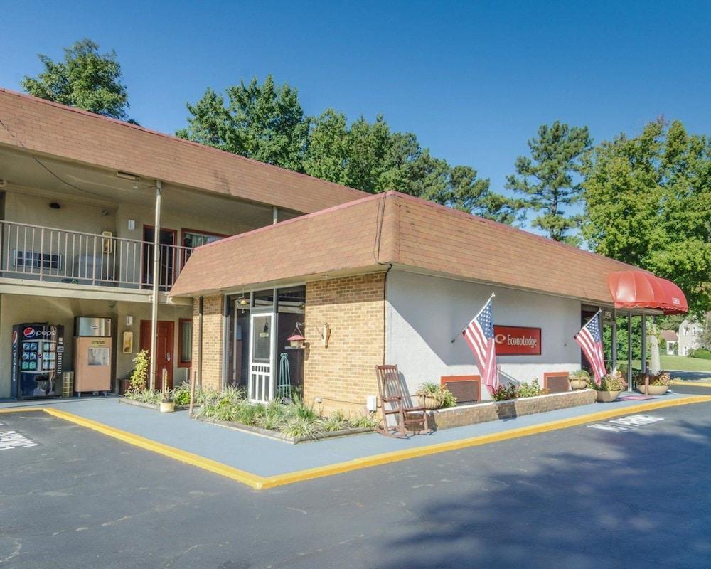 Econo Lodge Historic Area Williamsburg Exteriör bild